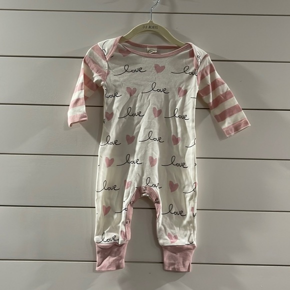 Tesa Babe Onsie 💕 - Picture 2 of 2